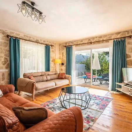 Islamlar Village 3 Bedroom 7075 *