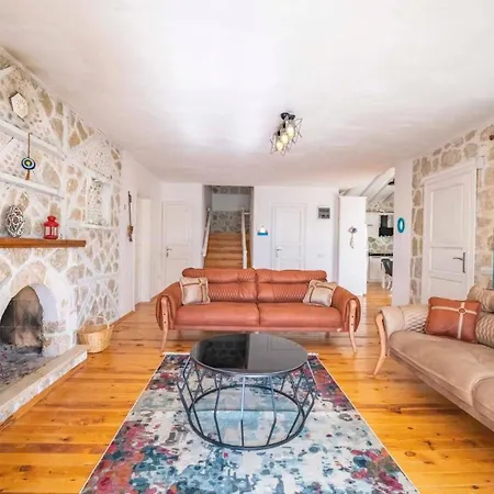 Islamlar Village 3 Bedroom 7075 カルカン